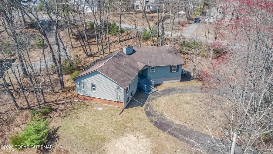 1093 Lancaster Drive, Bushkill, PA 18324 - #2