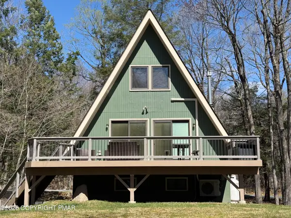 1334 Pocono Drive, Gouldsboro, PA 18424