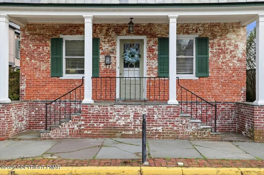 533 Thomas Street, Stroudsburg, PA 18360 - #2