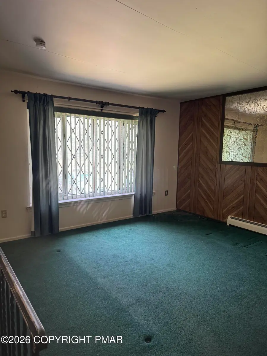 134 Jackson Drive, East Stroudsburg, PA 18302 - #3