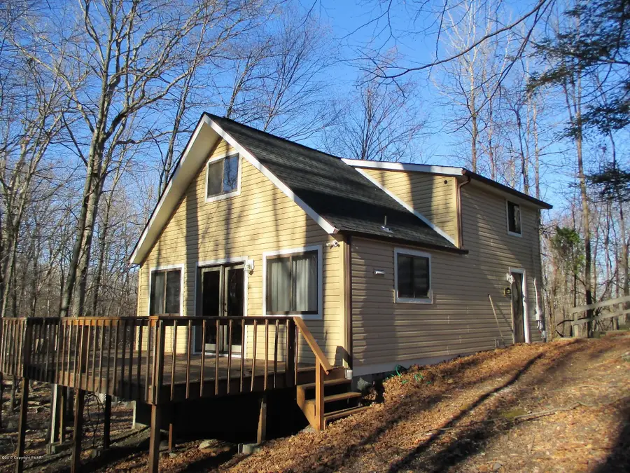 3420 Crestwood Drive, East Stroudsburg, PA 18301 - #3