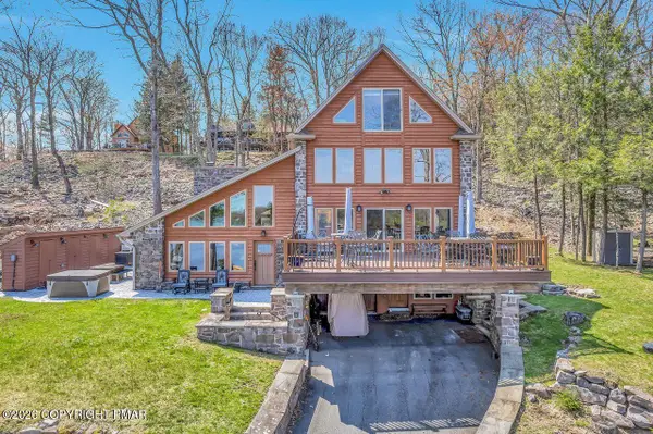 71 Lake Drive, Lake Harmony, PA 18624