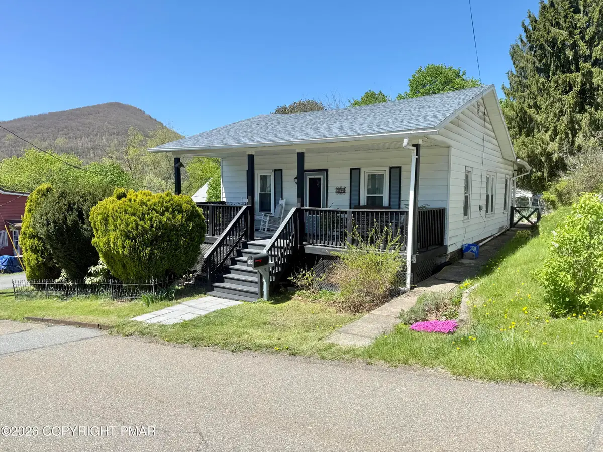 301 Oak Street, Jim Thorpe, PA 18229 - #1