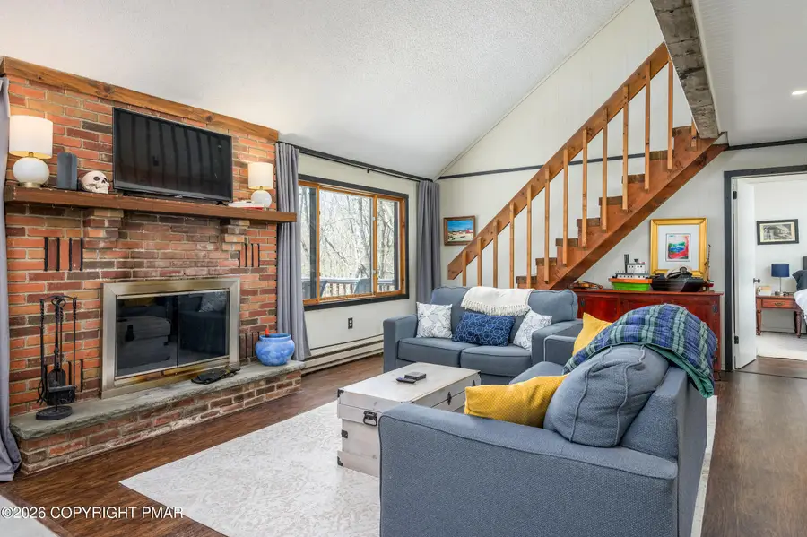 5032 Woodbridge Drive E, Bushkill, PA 18324 - #2