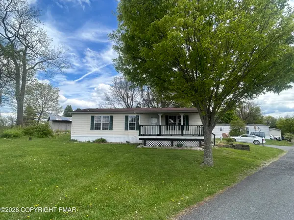 6 Ahearn Drive, Mount Bethel, PA 18343