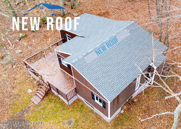 4774 Pine Ridge Drive W, Bushkill, PA 18324