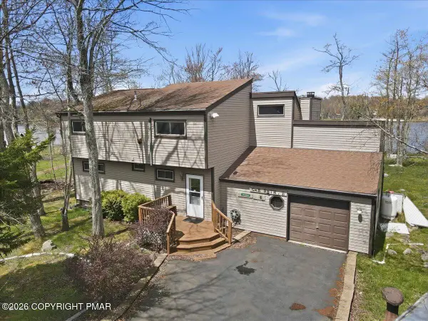 3204 Carobeth Drive, Tobyhanna, PA 18466