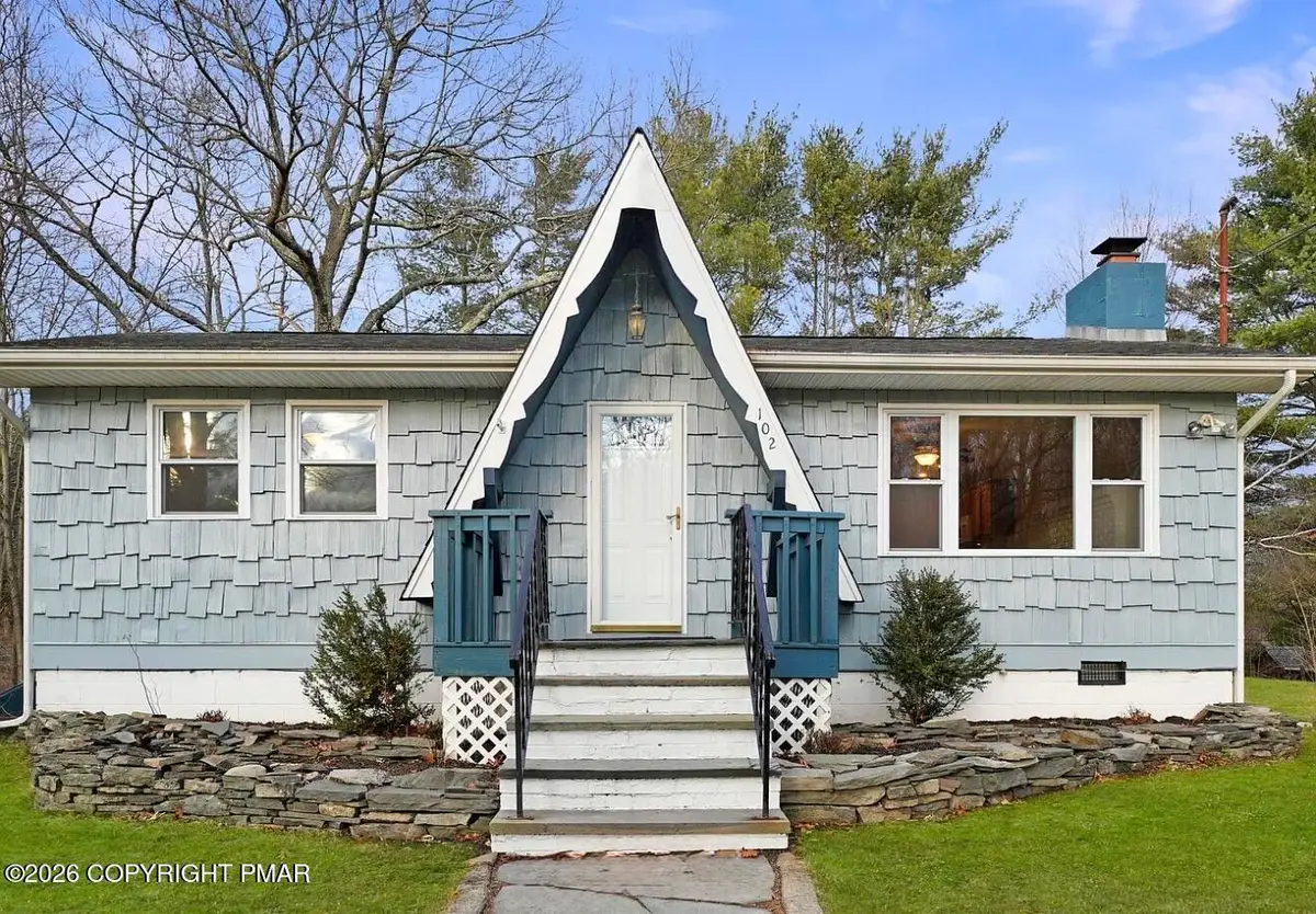 102 Spruce Drive, Dingmans Ferry, PA 18328 - #1
