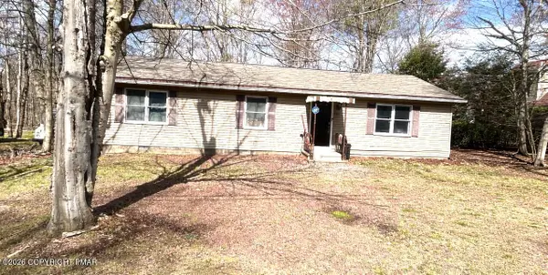 7174 Robinwood Drive, Coolbaugh Township, PA 18466