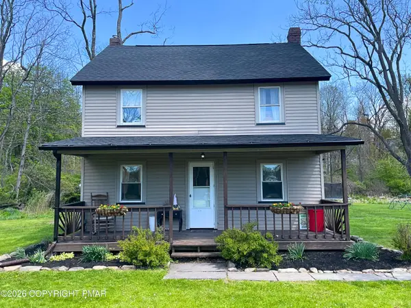 5780 Paradise Valley Road, Cresco, PA 18326