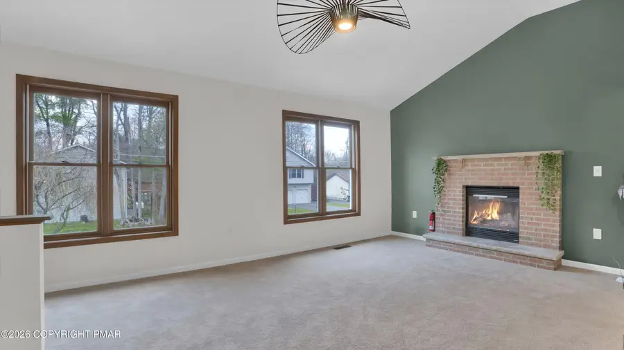 2114 Freedom Way, Pocono Summit, PA 18346 - #2