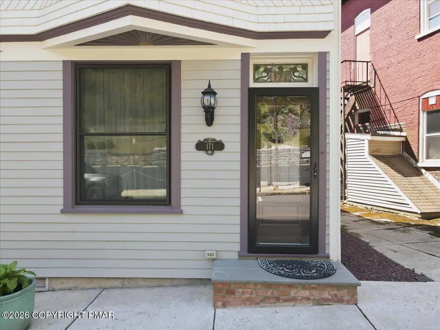 171 W Broadway, Jim Thorpe, PA 18229 - #2