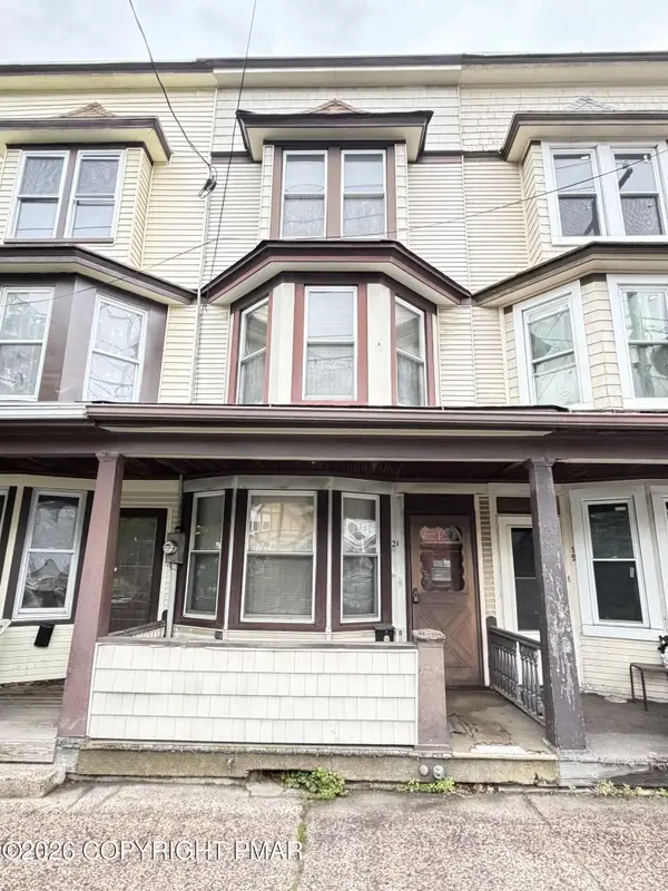 21 W Bertsch Street, Lansford, PA 18232