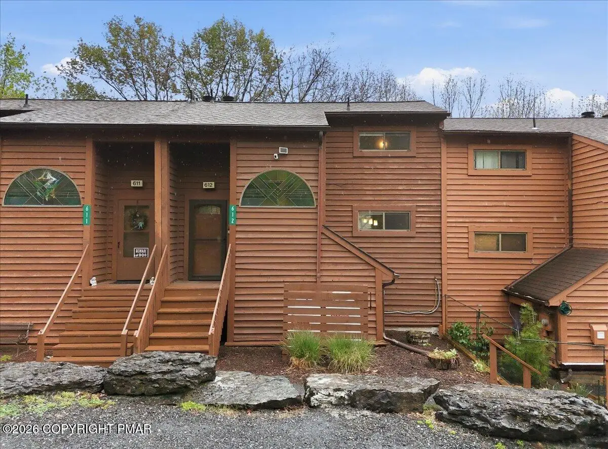 612 Mountain View Way, Bushkill, PA 18324 - #1