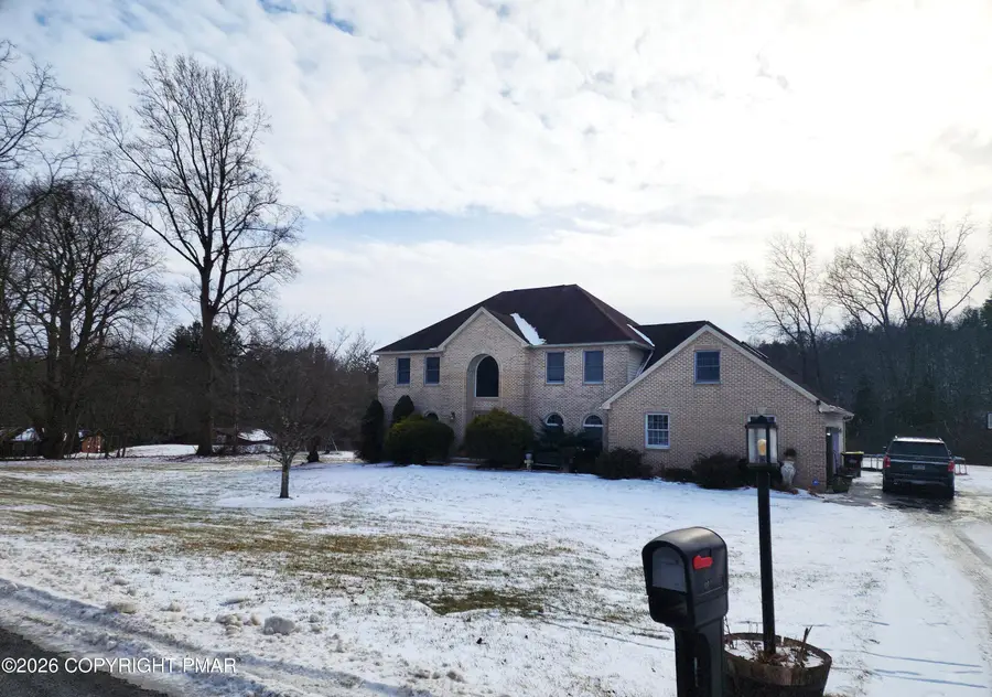 602 Little Mayfair Court, Stroudsburg, PA 18360 - #2