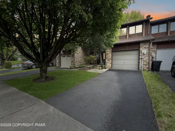 1736 Falcon Drive, Bethlehem, PA 18017