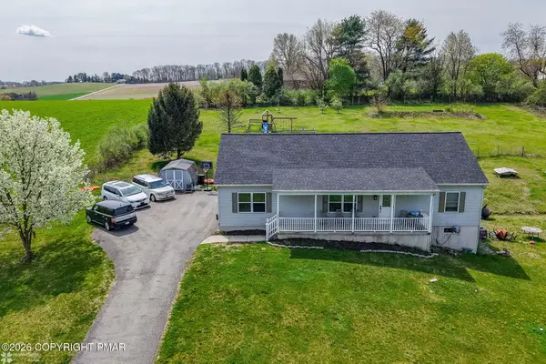 8738 Cardinal Road, New Tripoli, PA 18066