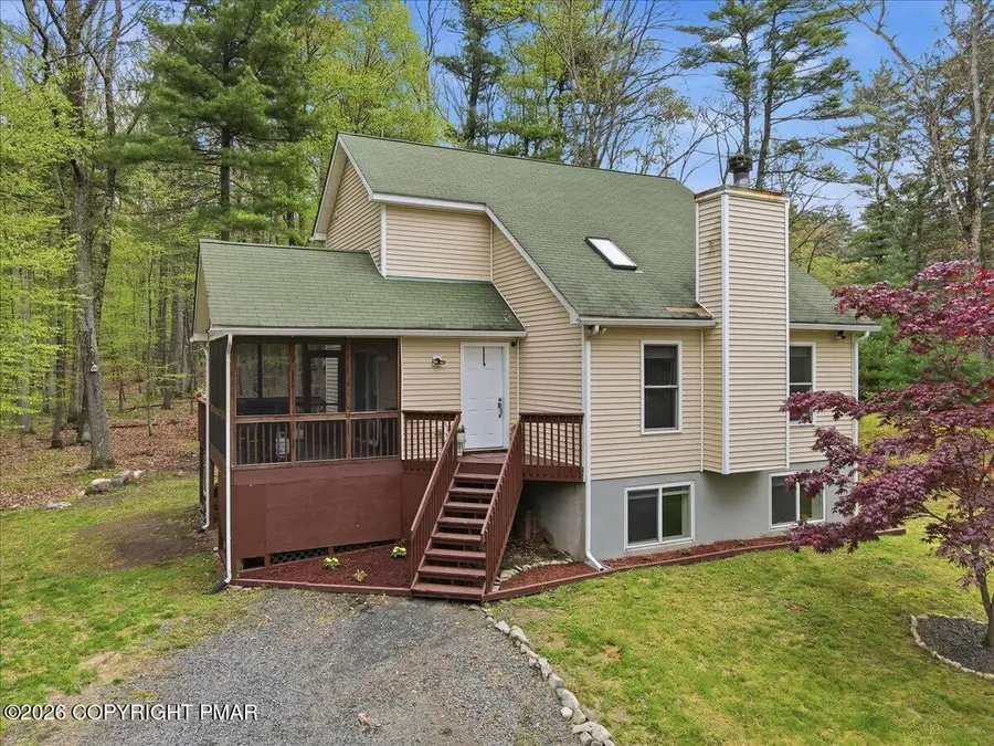 101 Colonial Court, Dingmans Ferry, PA 18328 - #2