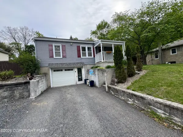 105 Periwinkle Lane, Stroudsburg, PA 18360