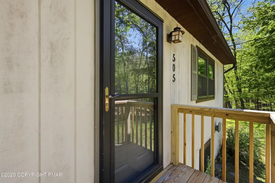 505 W Chipmunk Road, Bushkill, PA 18324 - #3
