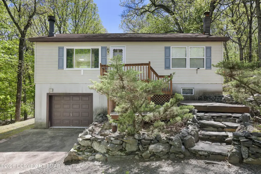 140 Whippoorwill Drive, Bushkill, PA 18324 - #2