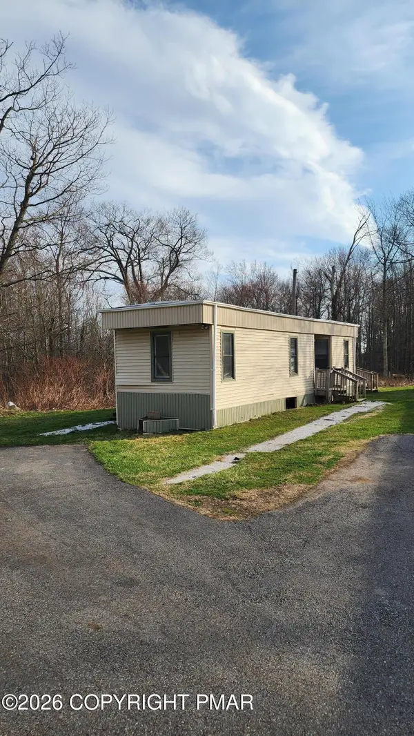 4122 White Rock Lane, Tobyhanna, PA 18466