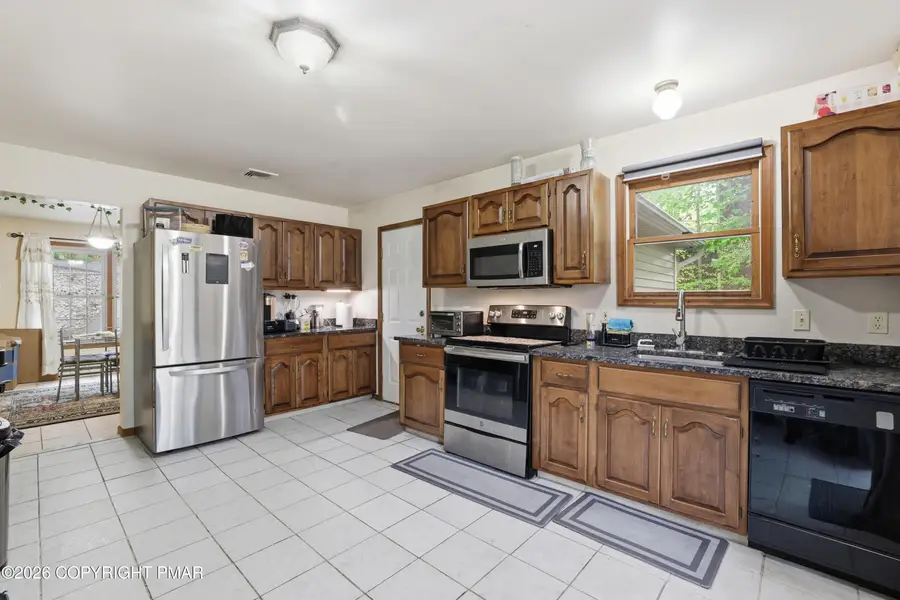 2327 Woodcrest Drive, East Stroudsburg, PA 18302 - #2