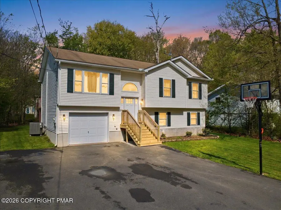 2108 Freedom Way, Pocono Summit, PA 18346 - #2