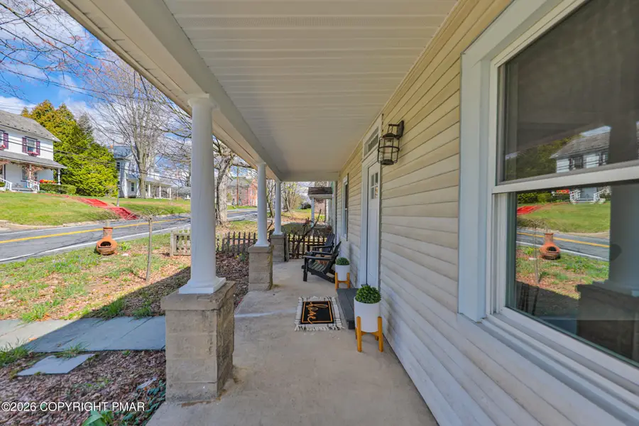 589 S Delaware Drive, Mount Bethel, PA 18343 - #3