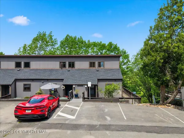 237 High Pass Way, Tannersville, PA 18372