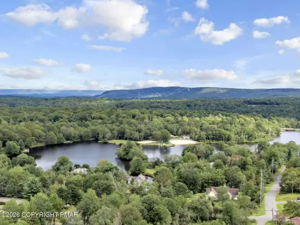 1658 Glade Drive, Long Pond, PA 18334