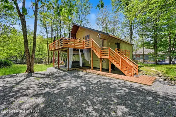 141 S Lehigh River Drive, Clifton Township, PA 18424