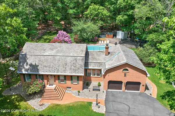 595 Walnut Avenue, Pen Argyl, PA 18072