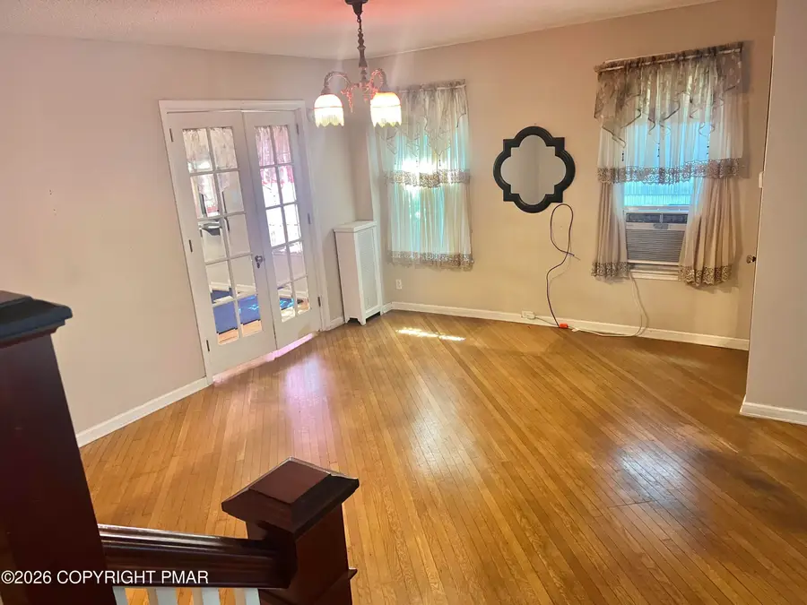 111 W Broadway, Jim Thorpe, PA 18229 - #2