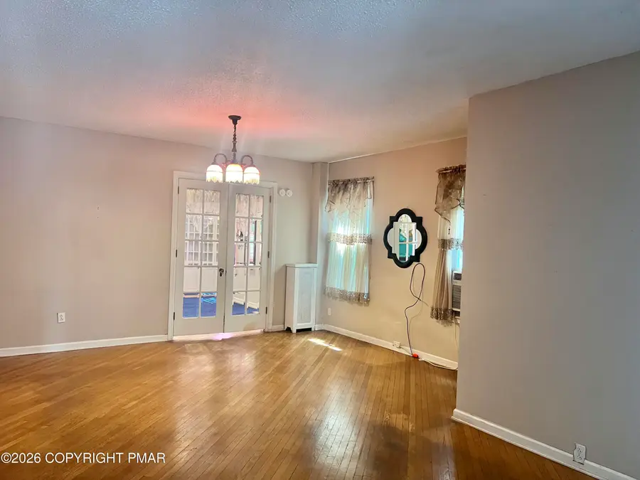 111 W Broadway, Jim Thorpe, PA 18229 - #3