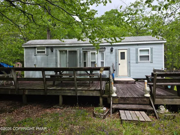 2 Lanoka Trail, Newfoundland, PA 18445