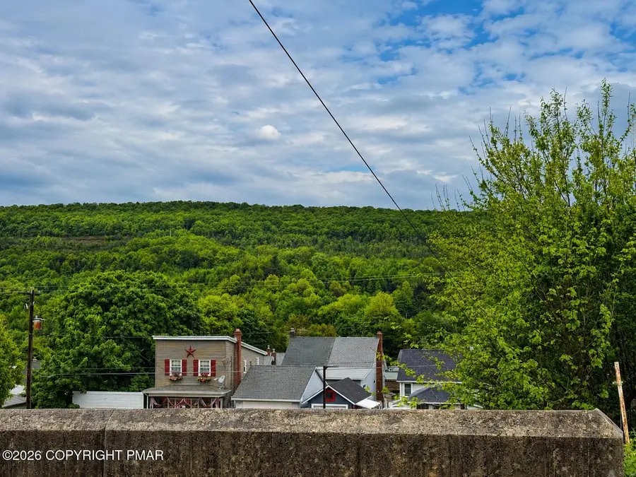 448 E Kline Avenue, Lansford, PA 18232 - #2