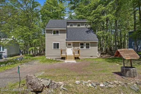 8592 Periwinkle Drive, Tobyhanna, PA 18466
