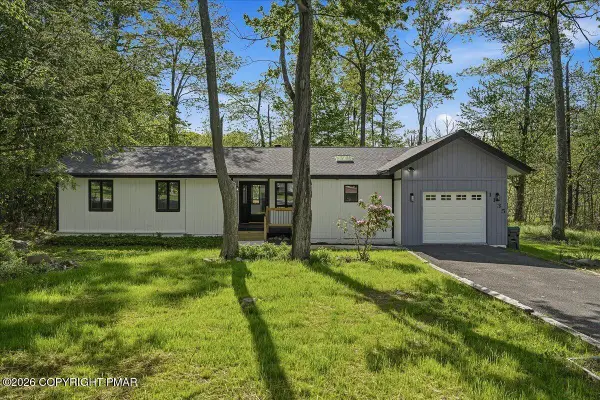 1135 Seven Nations Drive, Tobyhanna, PA 18466