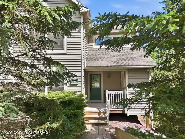 344 Hemlock Lane, Tannersville, PA 18372