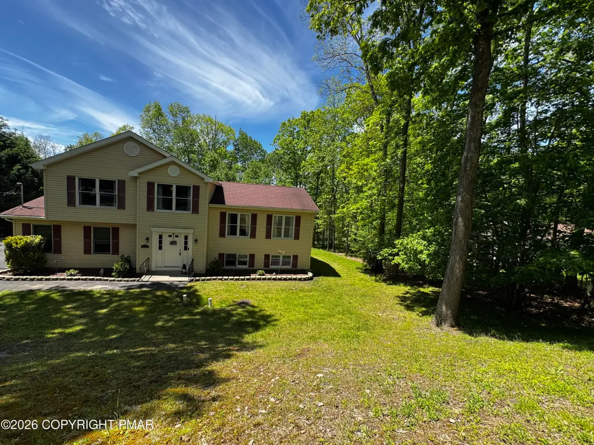 391 Rose Marie Lane, East Stroudsburg, PA 18302 - #1