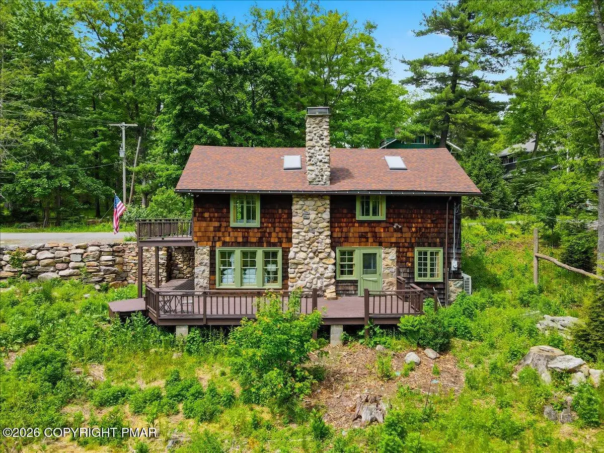 118 Falls Drive, Buck Hill Falls, PA 18323 - #1