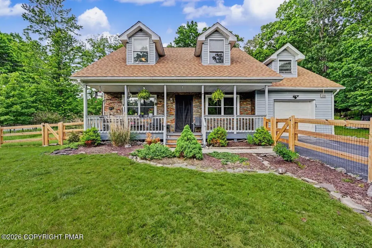 211 Creek Run, East Stroudsburg, PA 18302 - #1