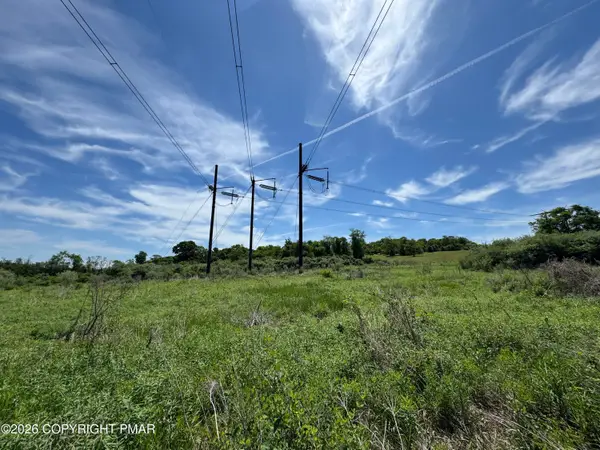 Walnut Drive, Palmerton, PA 18071