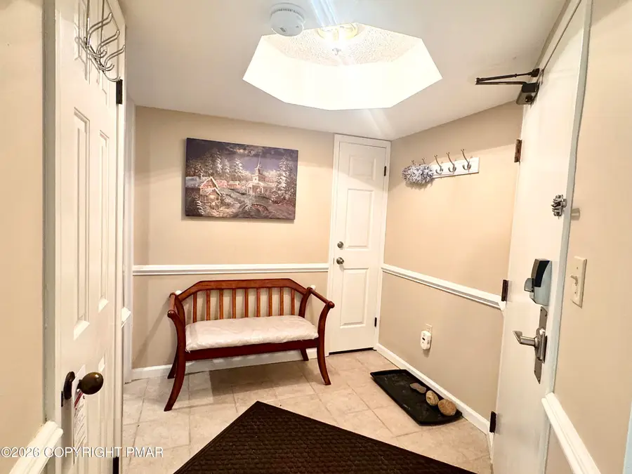 25 Midlake Drive, Lake Harmony, PA 18624 - #3