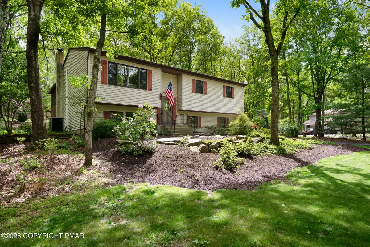 1430 N Rocky Mountain Drive, Effort, PA 18330 - #1
