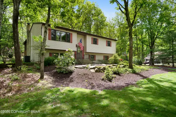 1430 N Rocky Mountain Drive, Effort, PA 18330