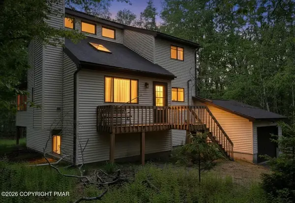 19 Livingston Lane, Gouldsboro, PA 18424