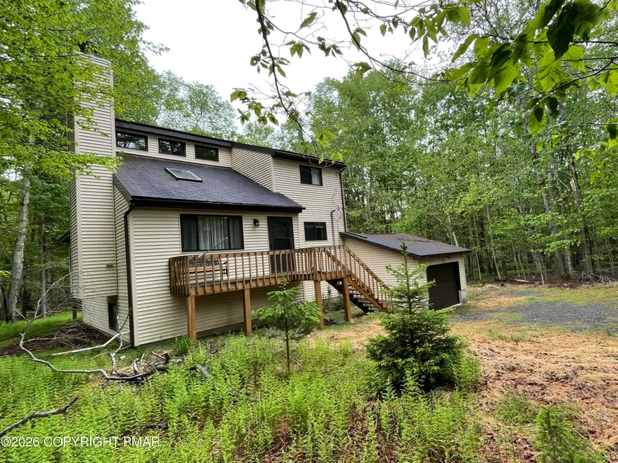 19 Livingston Lane, Gouldsboro, PA 18424 - #2