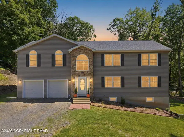 631 Sunglo Lane, Henryville, PA 18332